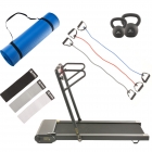 Ett paketpris med en blå yogamatta, två kettlebells, tre gummiband med handtag, tre hipbands och ett gåband från Nordic Fighter.