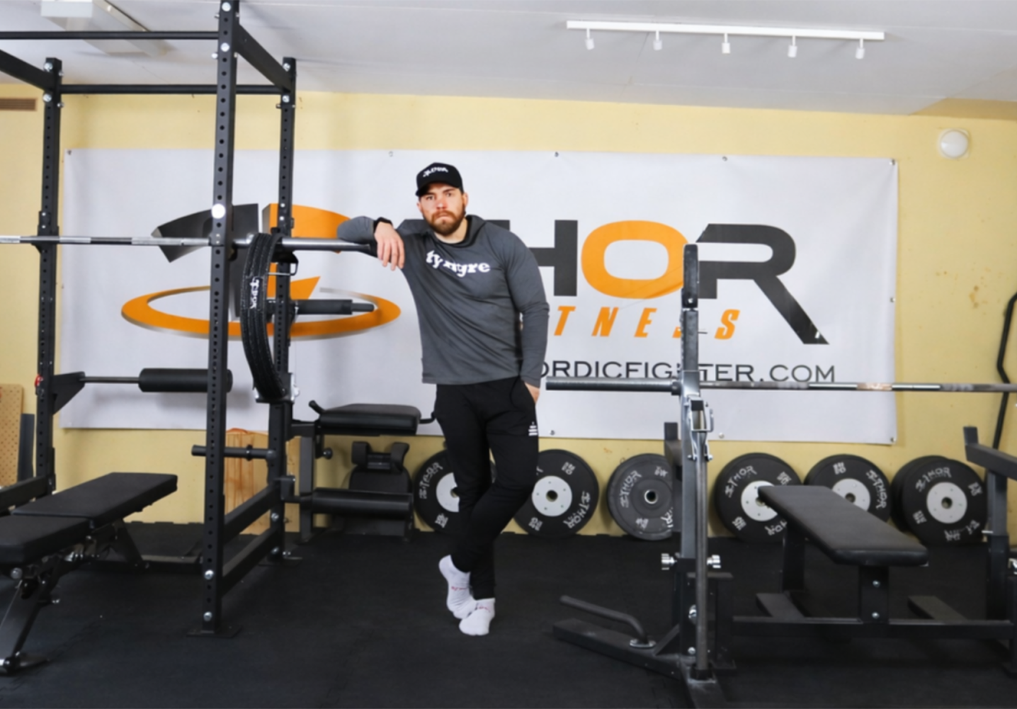 Josef Eriksson bygger ihop och testar TF R2 Power Rack
